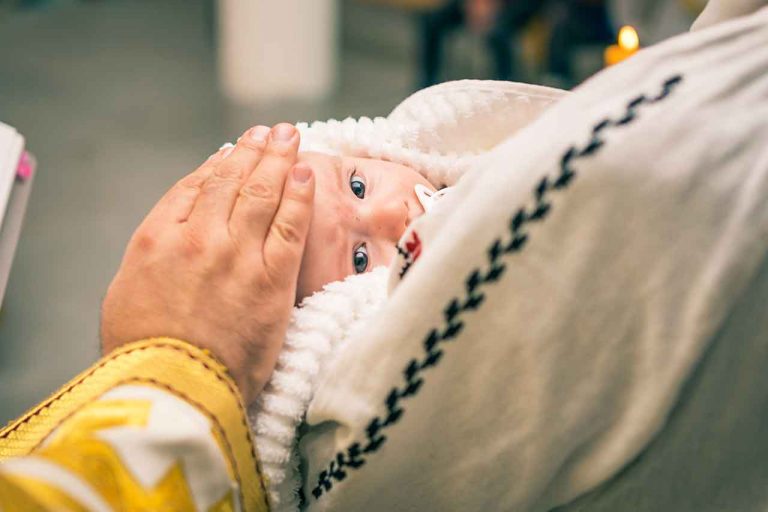 Свето тайнство Миропомазание