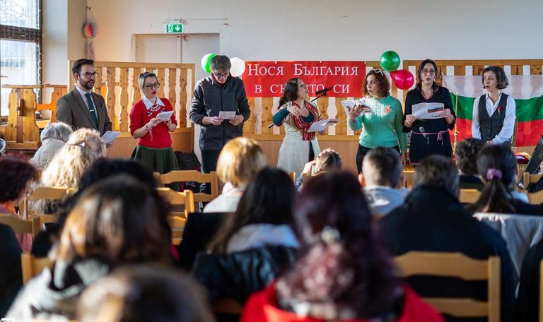 Благодарствен молебен за националния празник на България